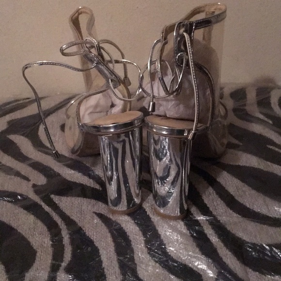 Heels - Picture 5 of 5